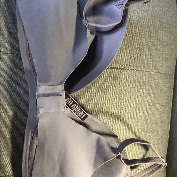 Victoria Secret padded no wire bra size 36C Dark grey great condition - Picture 5 of 8